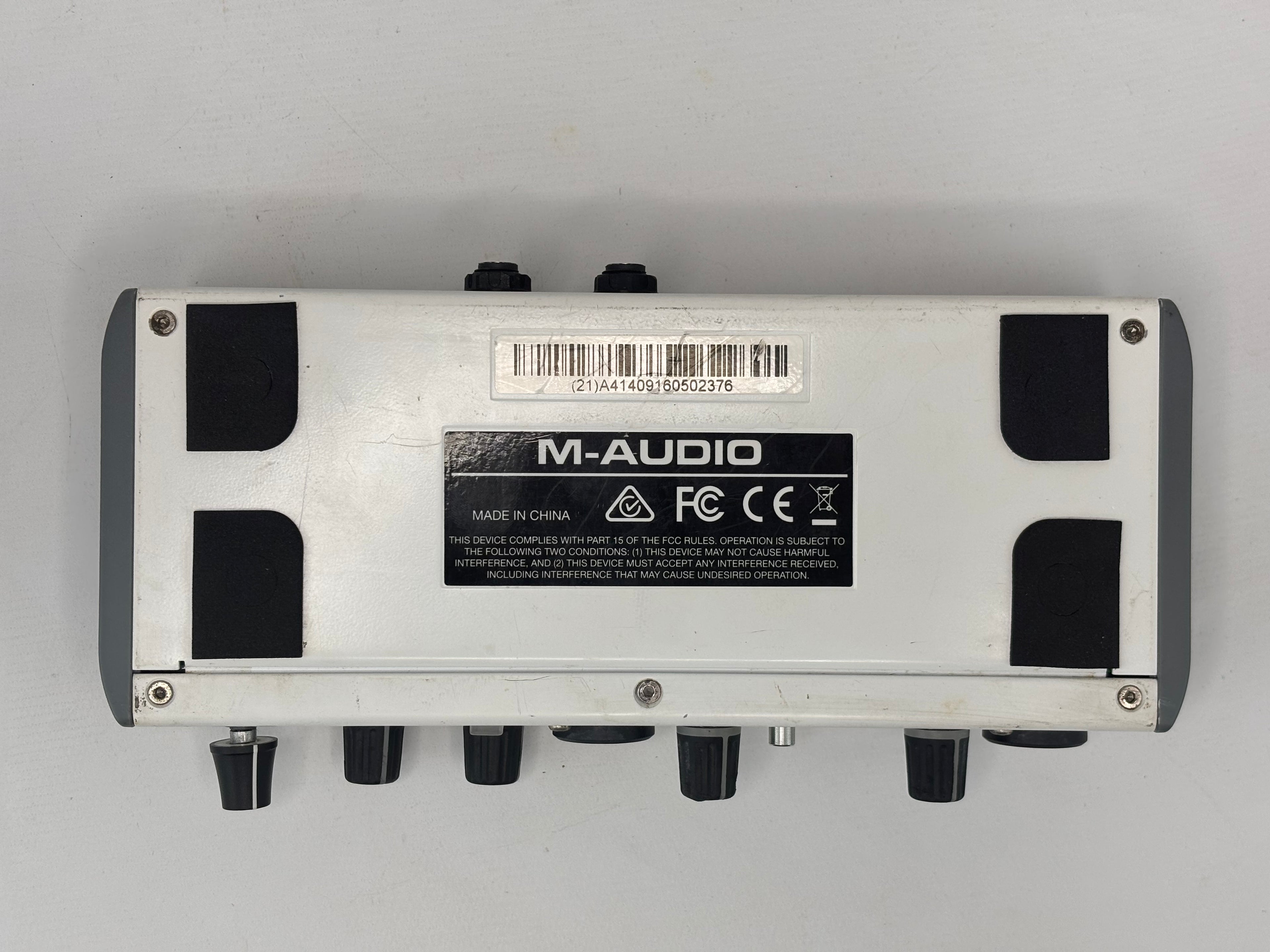 Interface De Áudio M-audio M-track Ii Duo 2 Entradas Saídas Branco