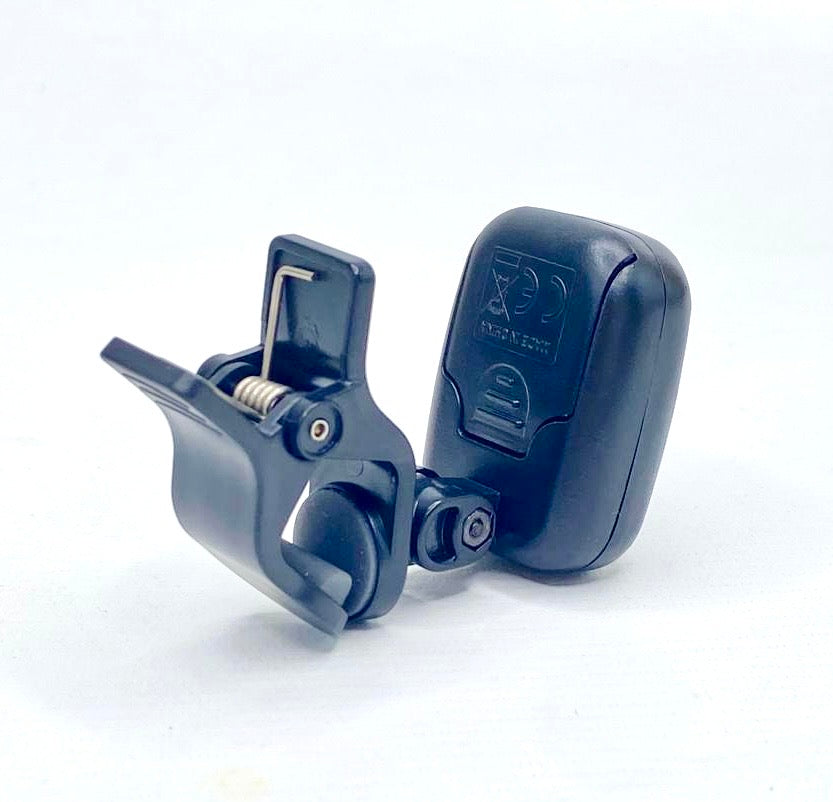 Afinador De Instrumento Alvares At15 / Made In Usa Preto