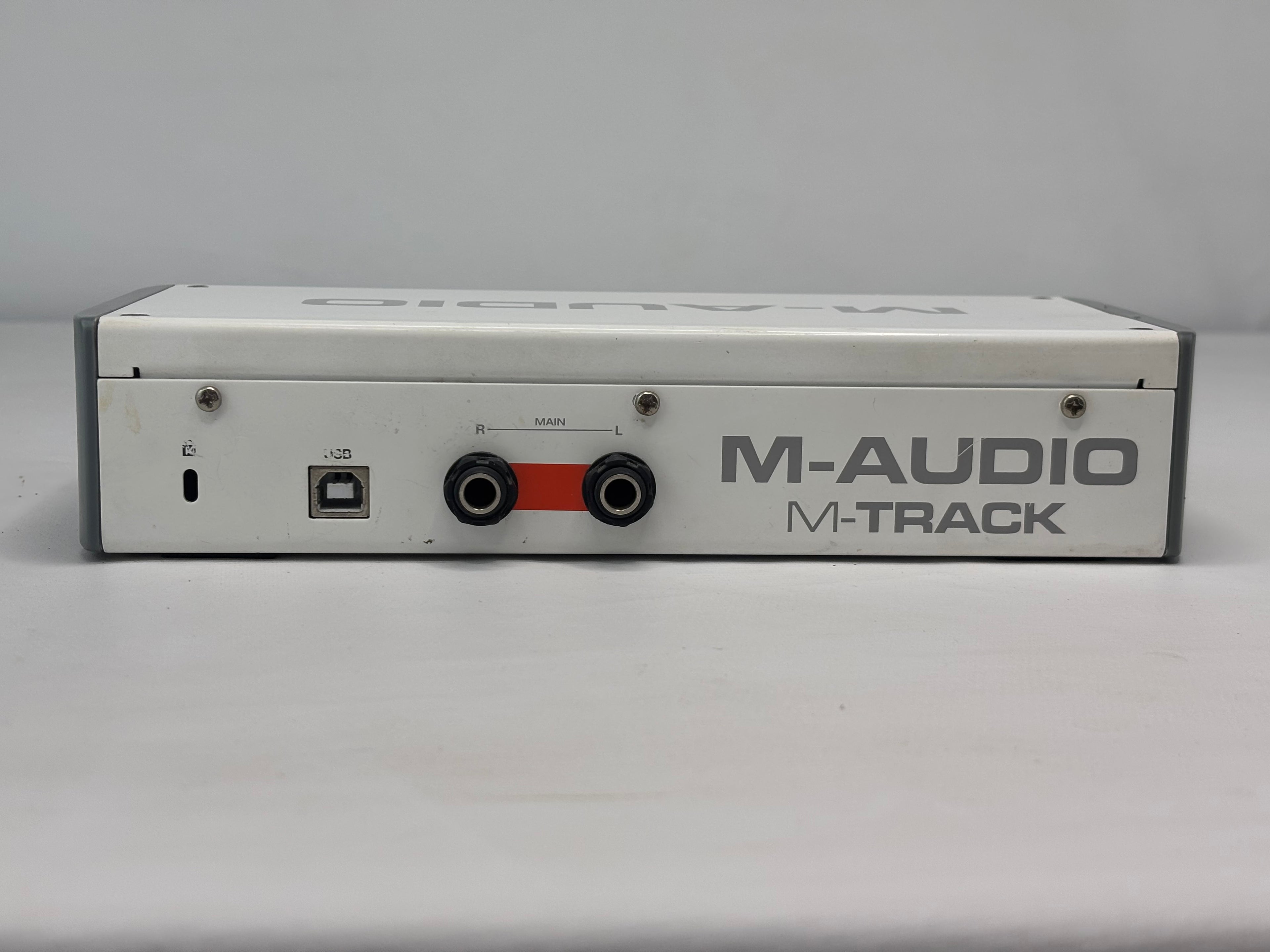 Interface De Áudio M-audio M-track Ii Duo 2 Entradas Saídas Branco