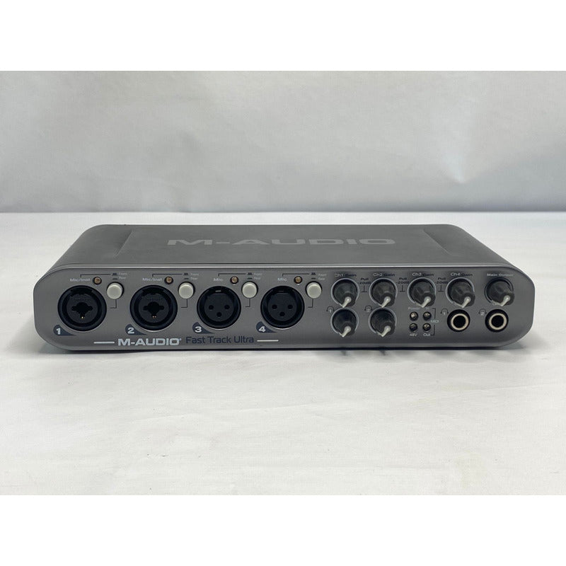 Interface M-audio Fast Track Ultra/ U S A #15 Cinza 5v