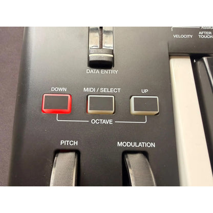 Controlador Midi Alesis Q25 25 Teclas Preto