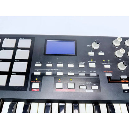 Teclado Controlador Midi Akai Mpk25 Com 25 Teclas Preto