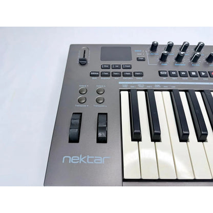 Teclado Controlador Midi 25 Teclas Nektar Impact Lx25+