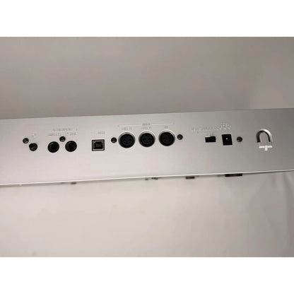 Korg Kontrol 49 Controlador Midi 49 Teclas Cinza