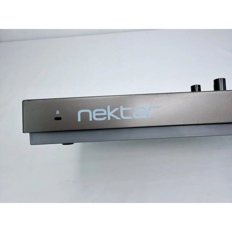 Teclado Controlador Midi 25 Teclas Nektar Impact Lx25+