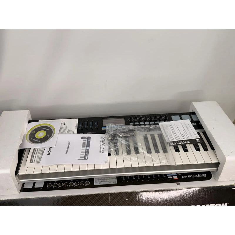 Controlador Midi Samson 49 Teclas Graphite 49 Usb