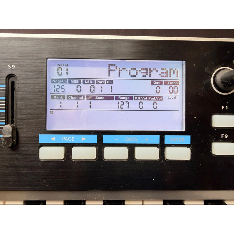 Controlador Midi Samson 49 Teclas Graphite 49 Usb