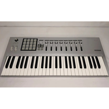 Korg Kontrol 49 Controlador Midi 49 Teclas Cinza